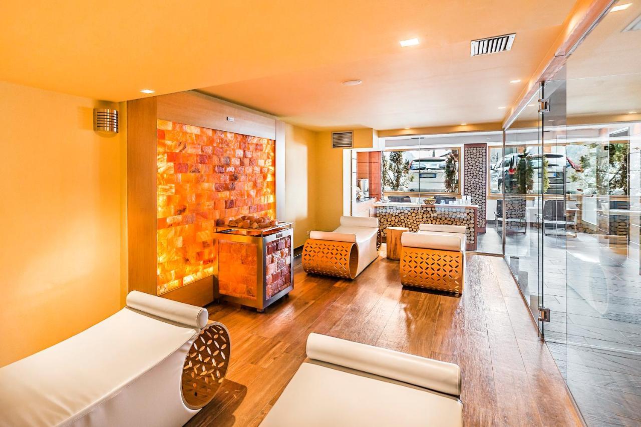 Hotel Cristiania Мадонна-ди-Кампильо Экстерьер фото